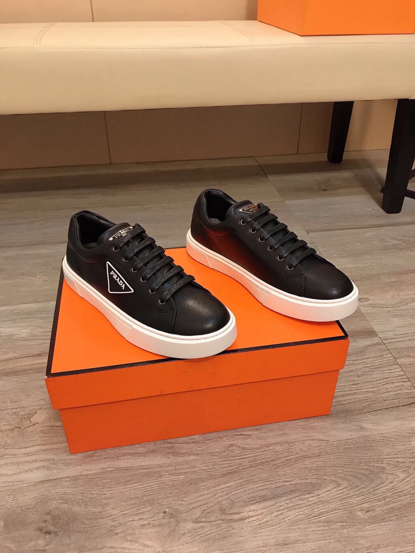 Ex-factory price 360🔥🆕Prada [Prada] latest casual and fashionable men's shoes👟hot style💥simple and elegant style, exclusive for trendy men. Unique latest brand elements👑, fashionable and generous, original imported cowhide fabric, genuine leather lining, super comfortable and wear-resistant outsole, classic model taken in kind, size: 38-44